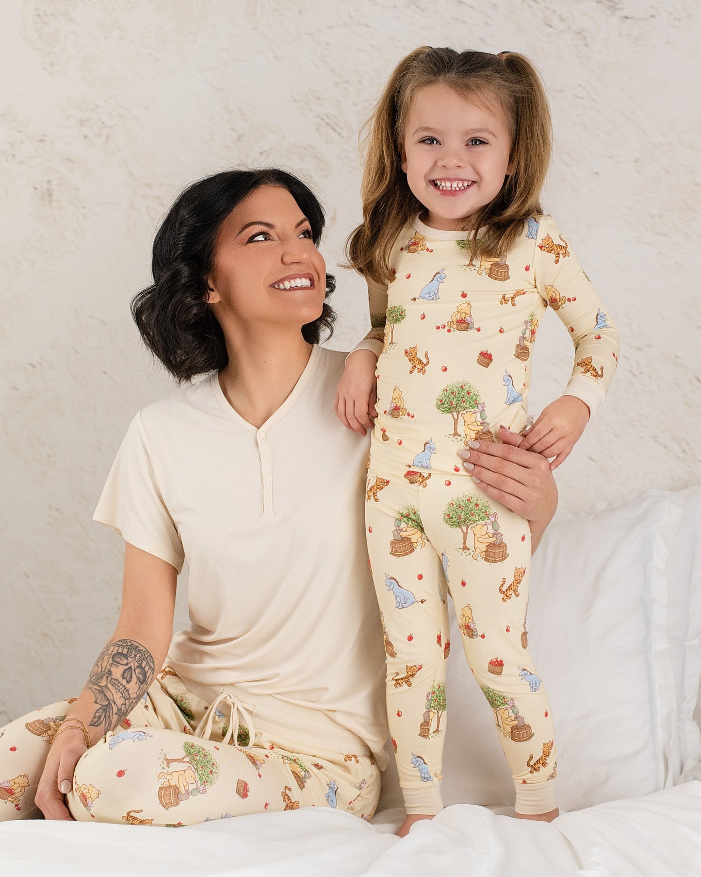 Orchard Friends Women's Short Sleeve Pajama Top