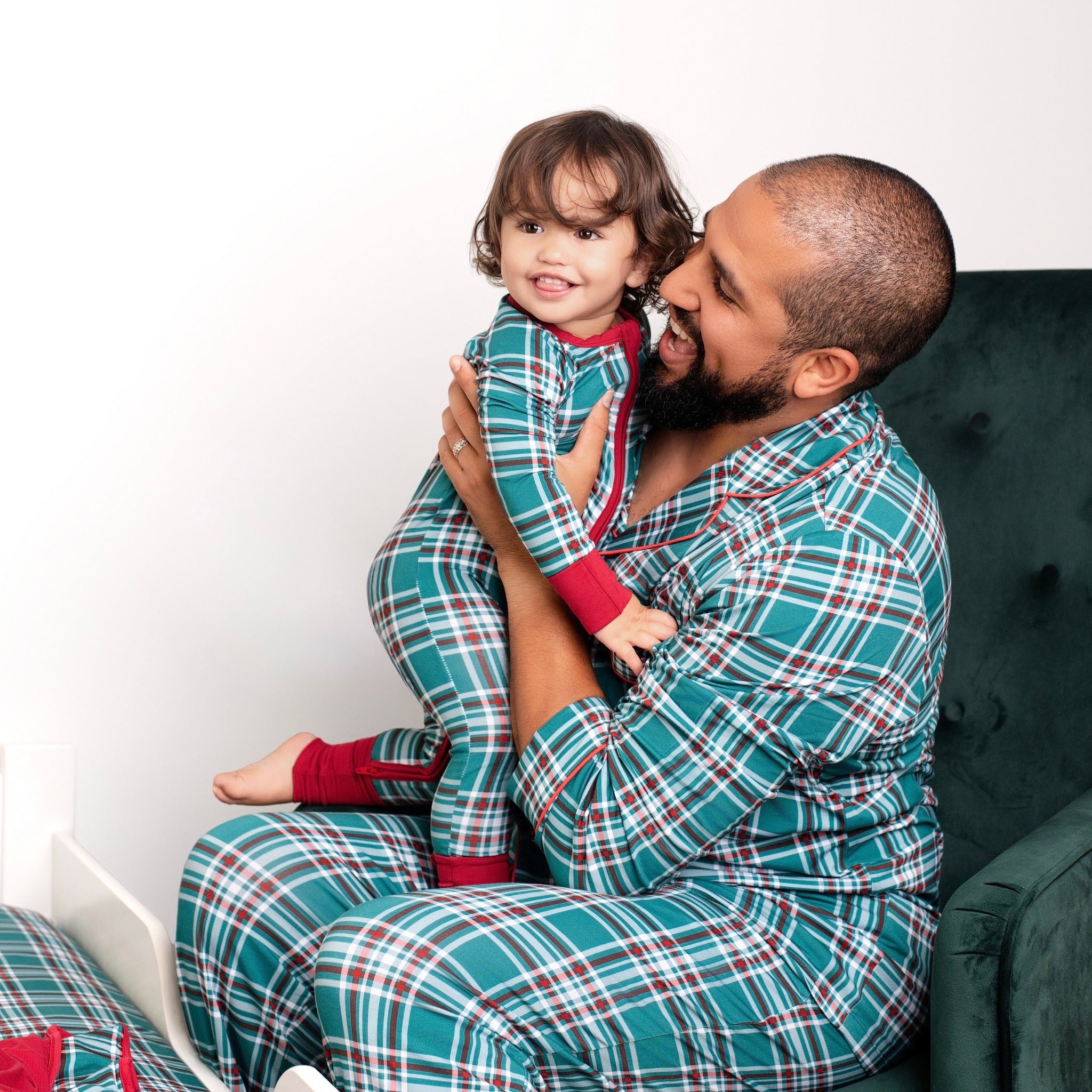 Classic Christmas Men's Pajama Set