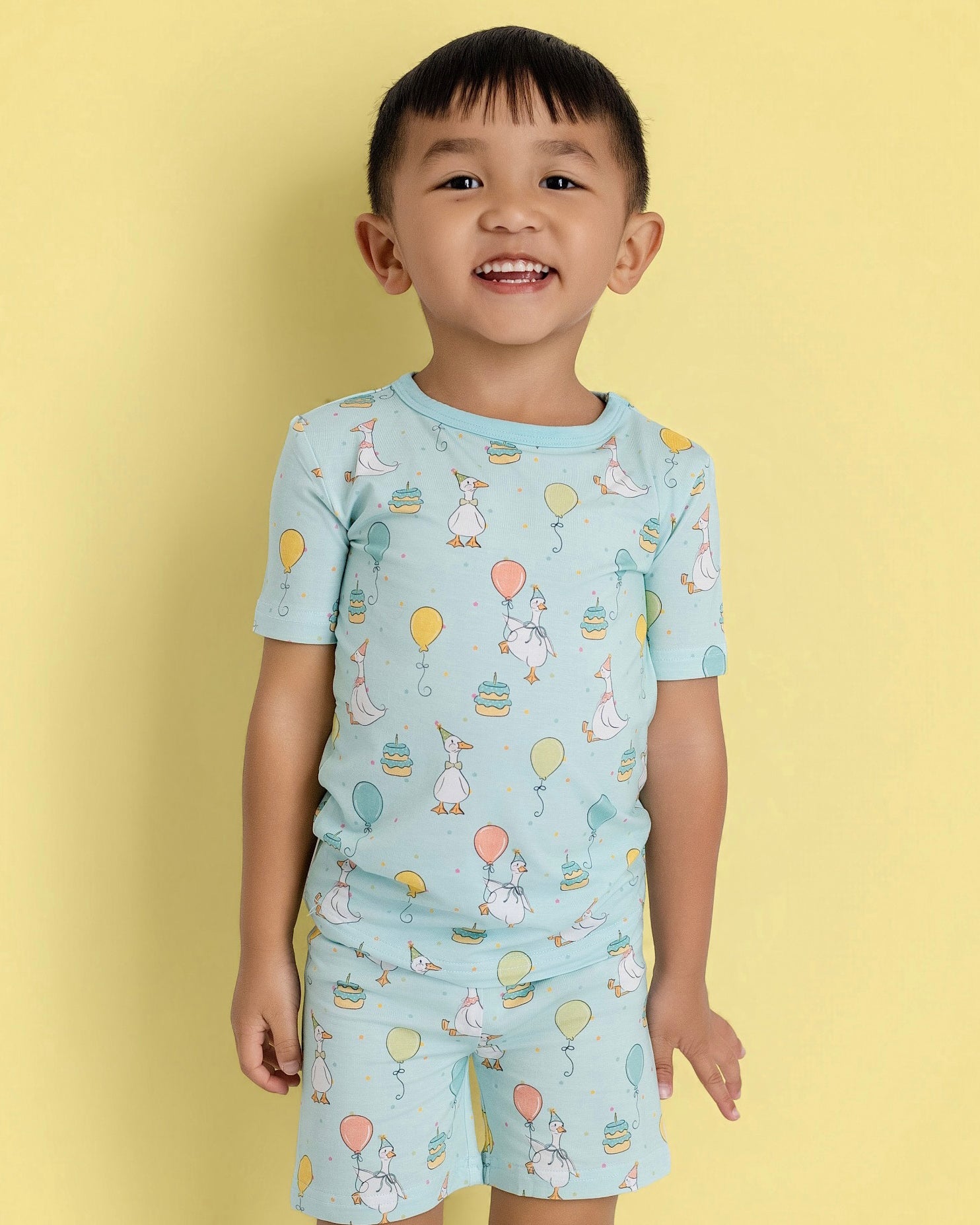 Party Geese Green Two-Piece Short Sleeve & Shorts Set